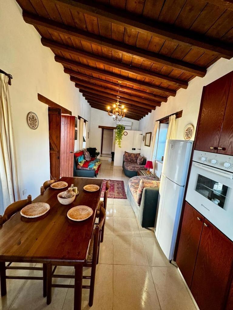 Traditional Cypriot House - Akapanou Akapnou Luaran gambar